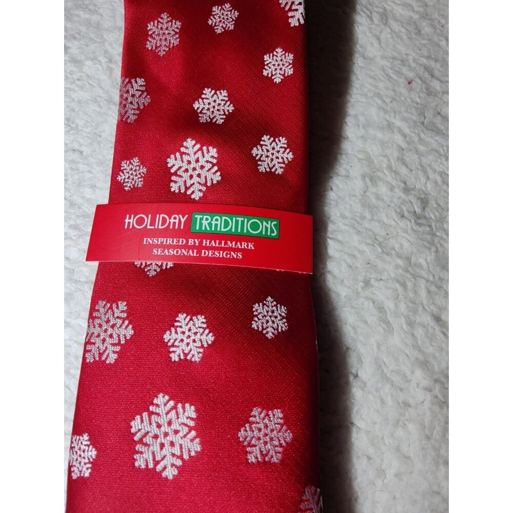 Holiday‎ Traditions Snowflake Print Red White Tie NWT